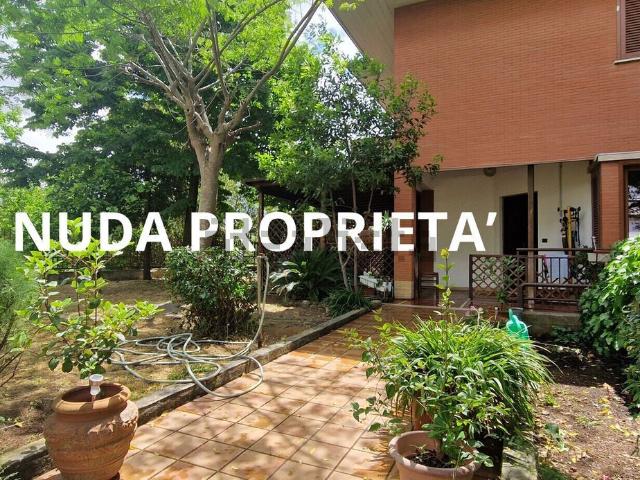 Casa in vendita a Nuova Latina, Latina