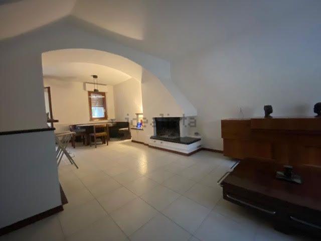 Casa in vendita a Dogana, Luni
