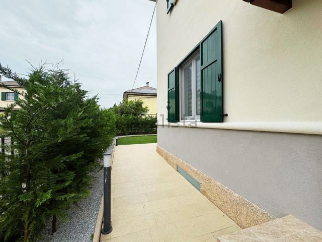 Casa in vendita a Mariano al Brembo, Dalmine