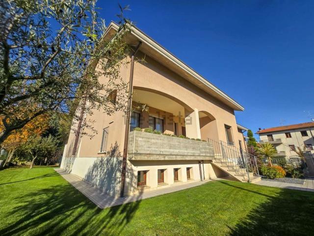 Casa in vendita a Marche, Pesaro E Urbino