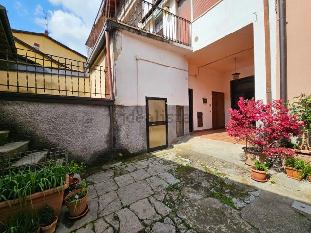Casa in vendita a Rova, Gazzaniga