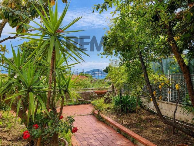 Casa in vendita a Formia, Lazio
