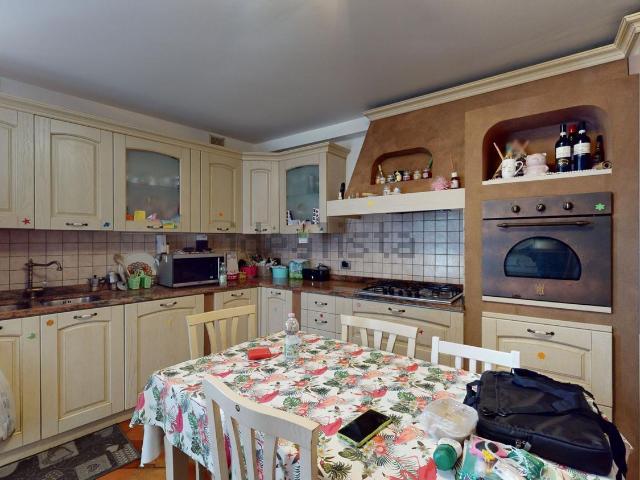 Casa in vendita a Quiliano, Liguria