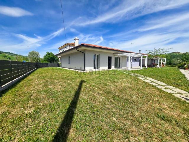 Casa in vendita a Sassocorvaro Auditore, Marche