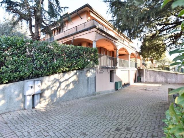 Casa in vendita a Bellinzago Lombardo, Lombardia