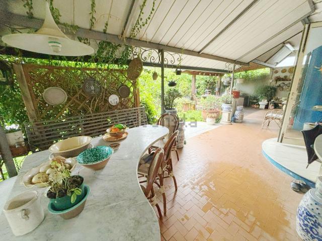 Casa in vendita a Montignoso, Toscana
