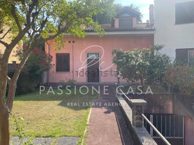 Casa in vendita a Rovagnasco, Segrate