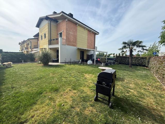 Casa in vendita a Cortenuova, Lombardia