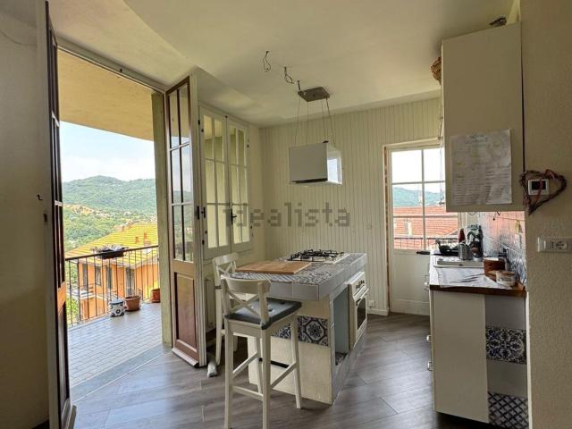 Casa in vendita a Casella, Liguria
