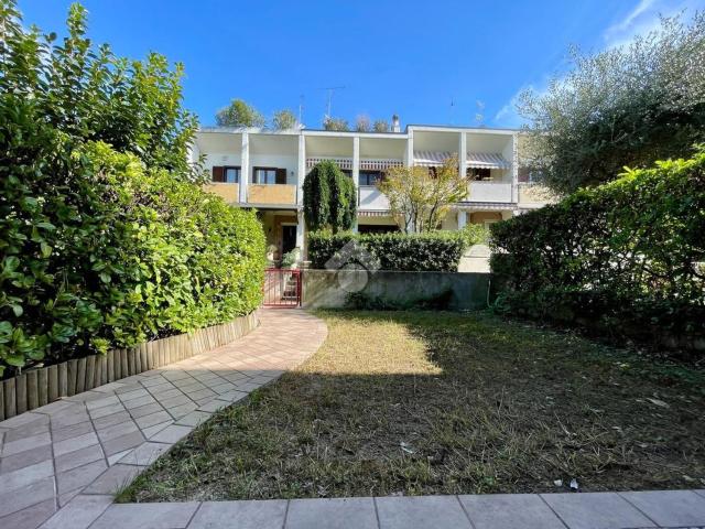 Casa in vendita a Rivoltella del Garda, Desenzano Del Garda
