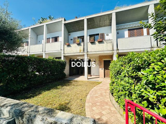 Casa in vendita a Rivoltella del Garda, Desenzano Del Garda