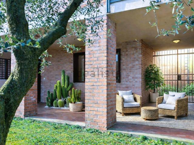 Casa in vendita a Rivoltella del Garda, Desenzano Del Garda