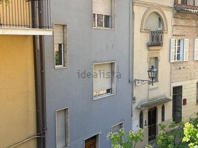 Casa in vendita a Tirassegno, Marche