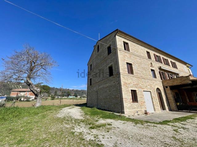 Casa in vendita a Marche, Fermo