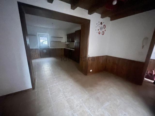 Casa in vendita a Ziano Piacentino, Reggio Emilia
