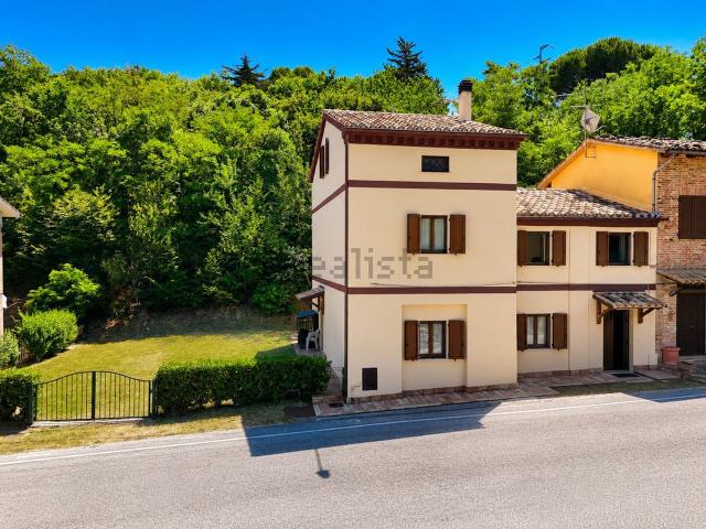 Casa in vendita a Marche, Macerata