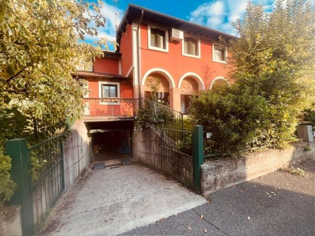 Casa in vendita a Onzato, Castel Mella