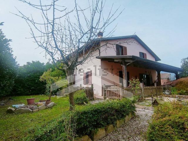 Casa in vendita a Guardiaregia, Molise