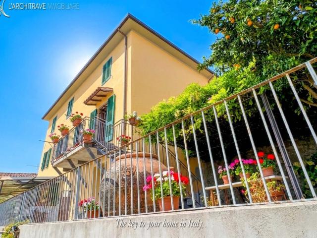 Casa in vendita a Le Cave, Ceppato