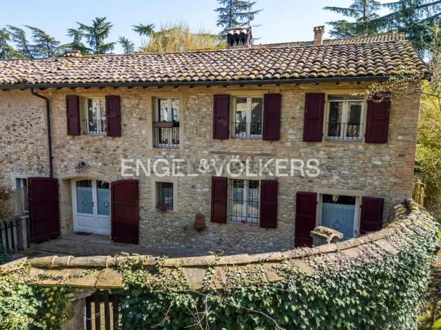 Casa in vendita a Traversetolo, Reggio Emilia