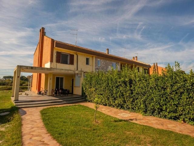 Casa in vendita a Vigna di Valle, Bracciano