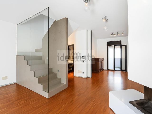 Casa in vendita a Municipio 9, Milano