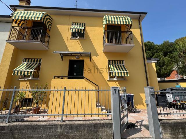 Casa in vendita a Sud-Est, Brenzone