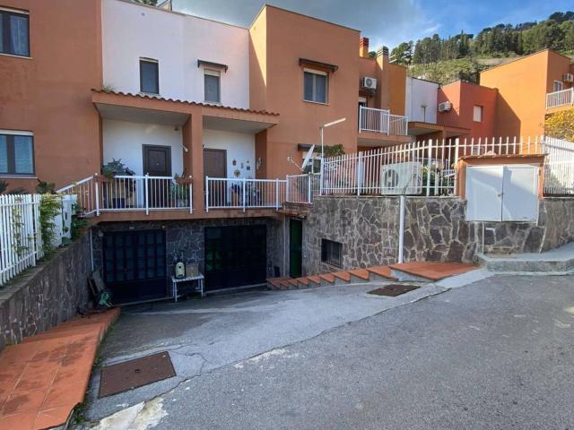 Casa in vendita a V Circoscrizione, Palermo