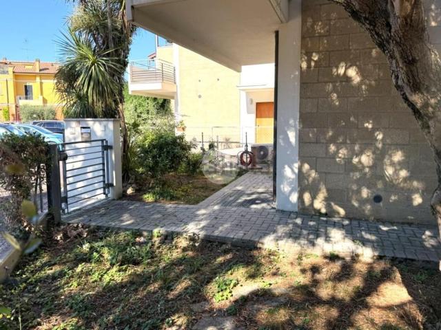Casa in vendita a Carrara, Marche