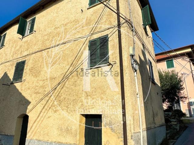 Casa in vendita a Castellari, San Bernardo