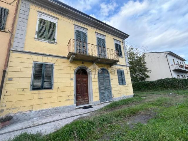 Casa in vendita a Cascina, Toscana