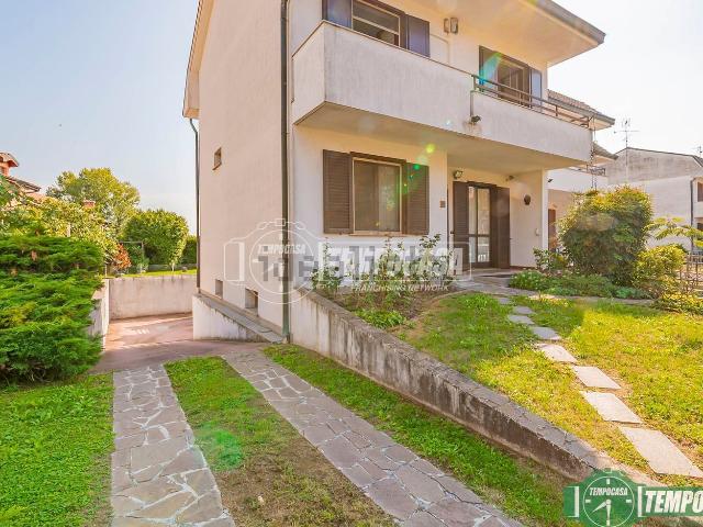 Casa in vendita a San Giuliano Milanese, Lombardia