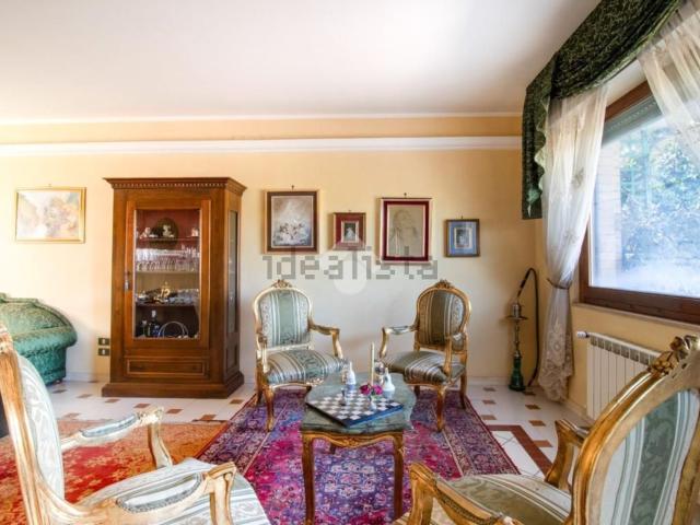 Casa in vendita a Ortona, Abruzzo