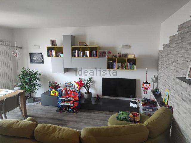 Casa in vendita a Pozzo, Marche