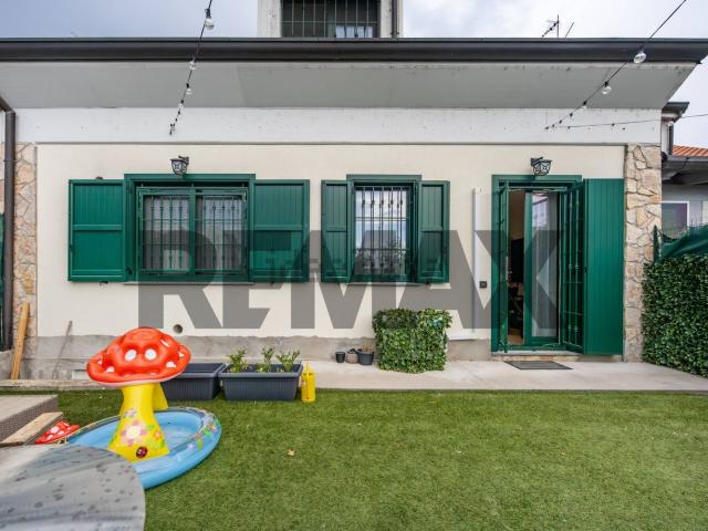 Casa in vendita a Molini di Sotto, Bonate Sotto