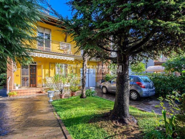 Casa in vendita a Mulino di Savignano, Savignano sul Panaro
