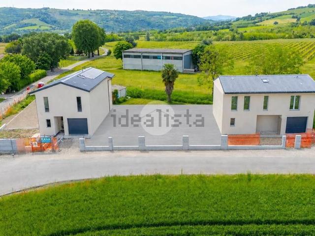 Casa in vendita a Colline Matildiche, Re