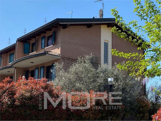 Casa in vendita a Modena, Lesignana