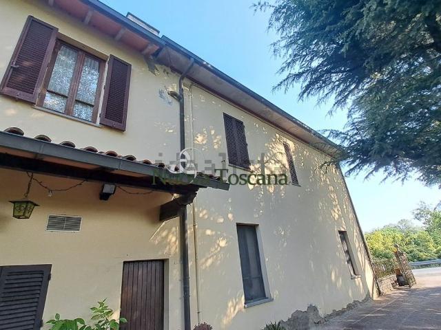 Casa in vendita a Palazzo Del Pero, Toscana