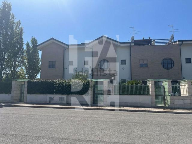 Casa in vendita a Capannelle, Roma