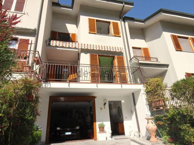 Casa in vendita a Lipomo, Lombardia