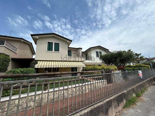 Casa in vendita a Santissima Trinità, Montecchio Maggiore