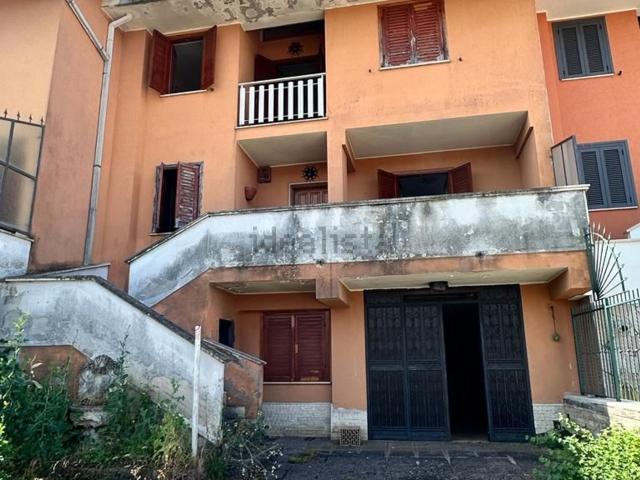 Casa in vendita a Alatri, Lazio
