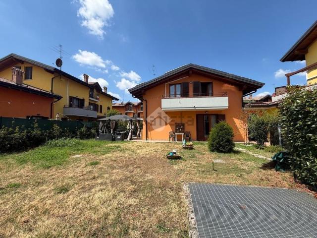 Casa in vendita a Boltiere, Bergamo