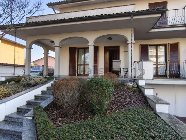 Casa in vendita a Belgioioso, Lombardia
