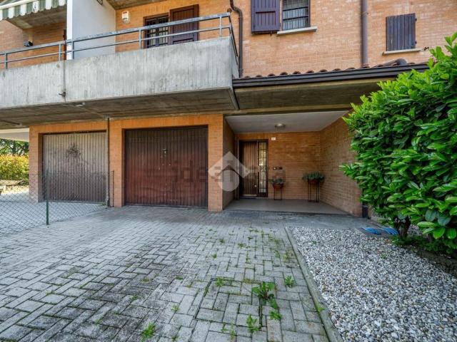 Casa in vendita a Bagno, Re