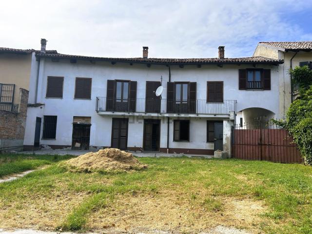 Casa in vendita a Piemonte, Asti