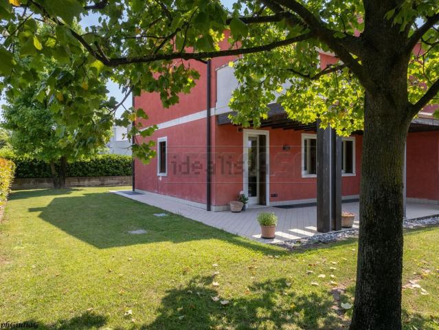 Casa in vendita a Dueville, Vicenza
