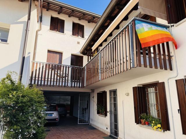 Casa in vendita a Borgo di San Lazzaro, Reana Del Roiale