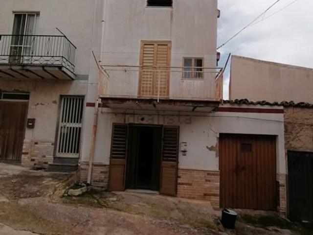 Casa in vendita a San Biagio Platani, Sicilia